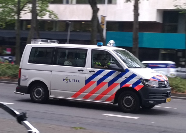 Transporter fährt über A3 in Franken - Machete und Messer im Fahrzeug griffbereit