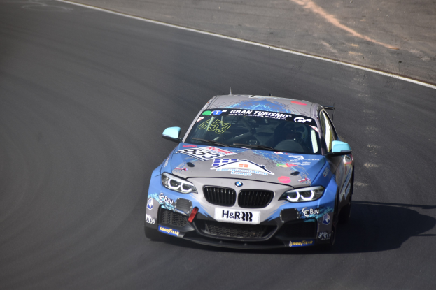 BMW M2 CS Racing Debüt mit bis zu 365 PS, Rennsport-Software und 95.000 Euro Preis
