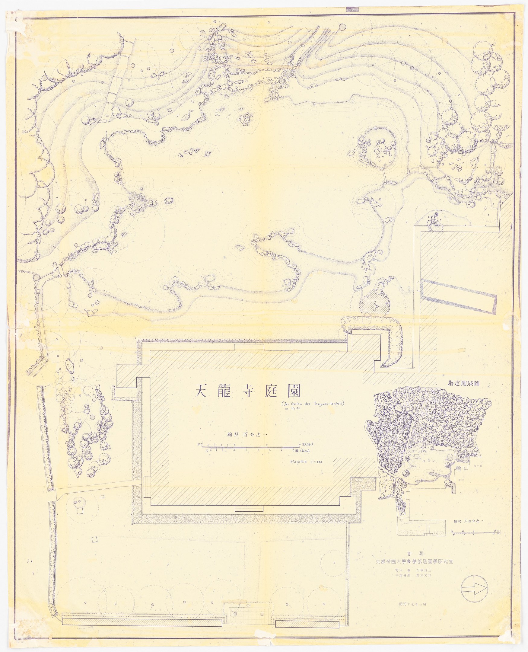 Detailierte Stadtkarte mit chinesischer Schrift, die Straßen, Gebäude und Sehenswürdigkeiten zeigt.
